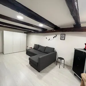 La Casa Di Marty Apartment
