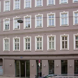 https://blue-lotus-apartment.vienna-besthotels.com